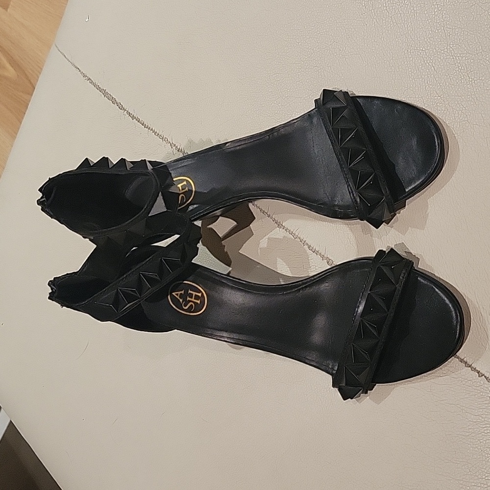 Ash Wedge Sandal